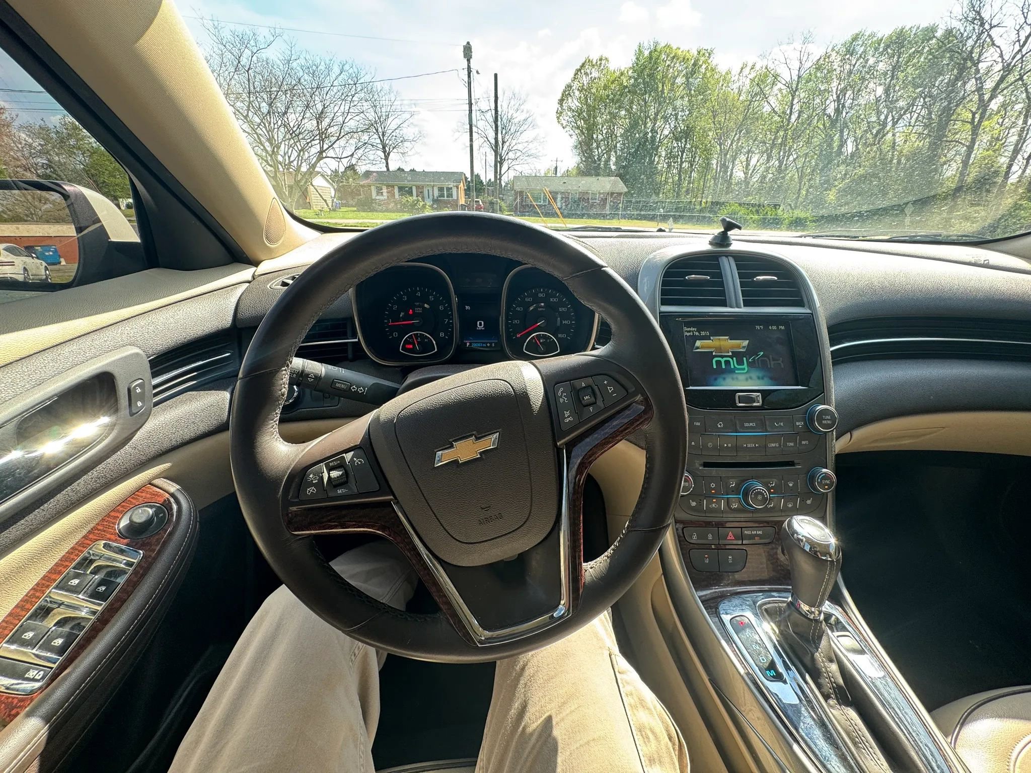 Used 2013 Chevrolet Malibu LTZ FWD image 17