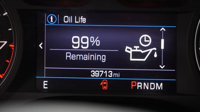 Used 2020 Chevrolet Camaro LT image 28