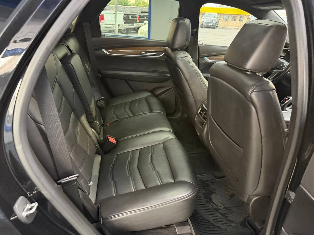 Used 2019 Cadillac XT5 Platinum AWD/4WD image 18