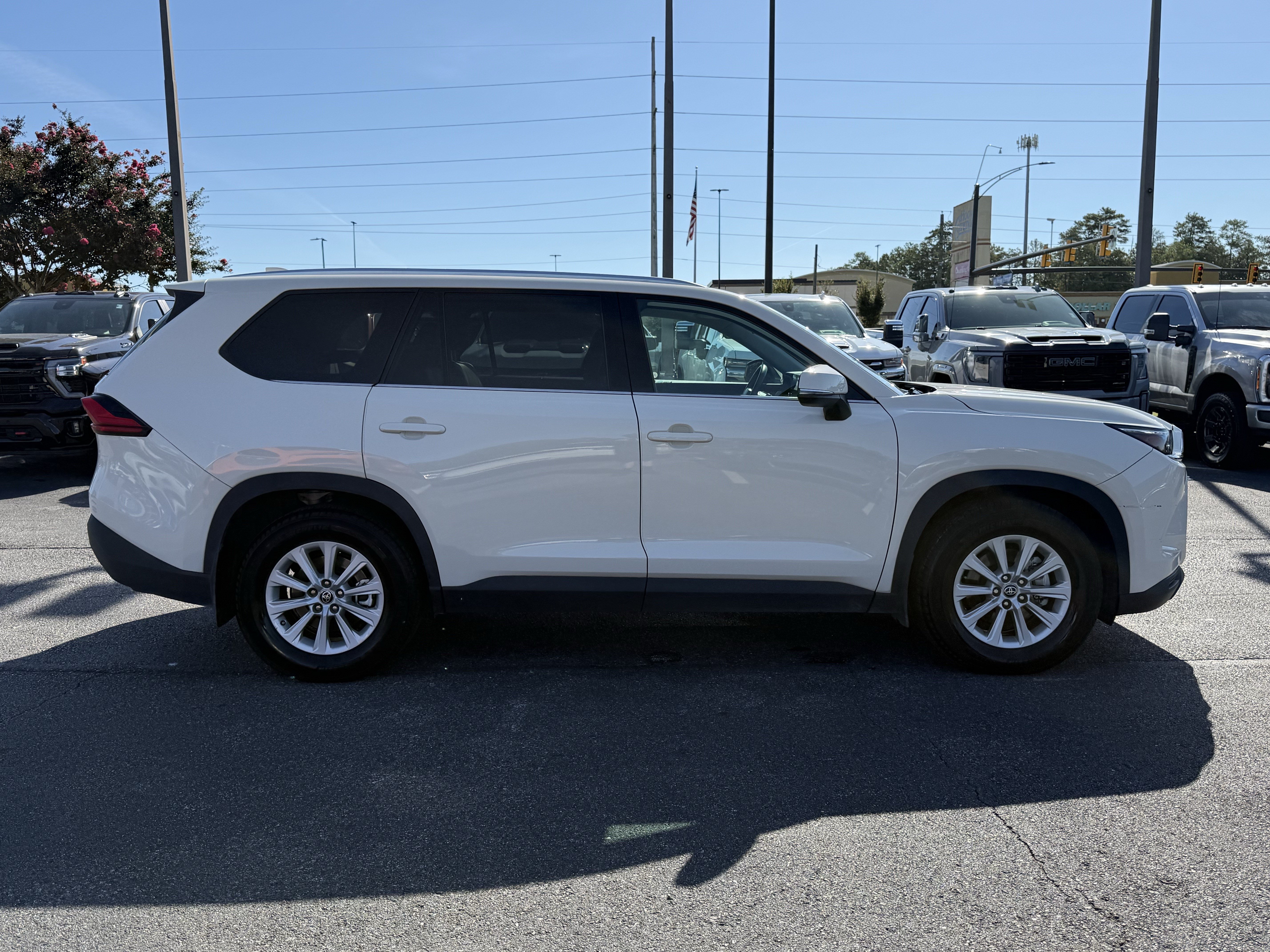 Used 2024 Toyota Grand Highlander FWD image 11