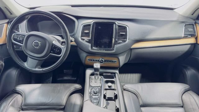 Used 2016 Volvo XC90 T5 Inscription w/ Vision Package AWD/4WD image 18