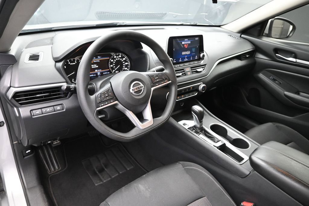 Used 2022 Nissan Altima 2.5 SV FWD image 15