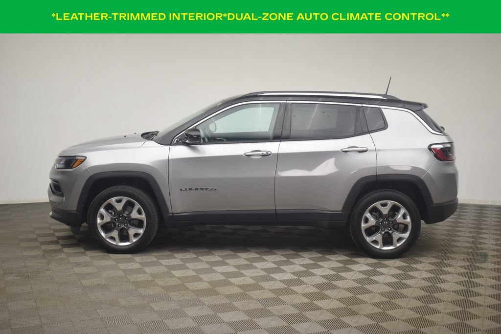 Used 2022 Jeep Compass Limited AWD/4WD image 12