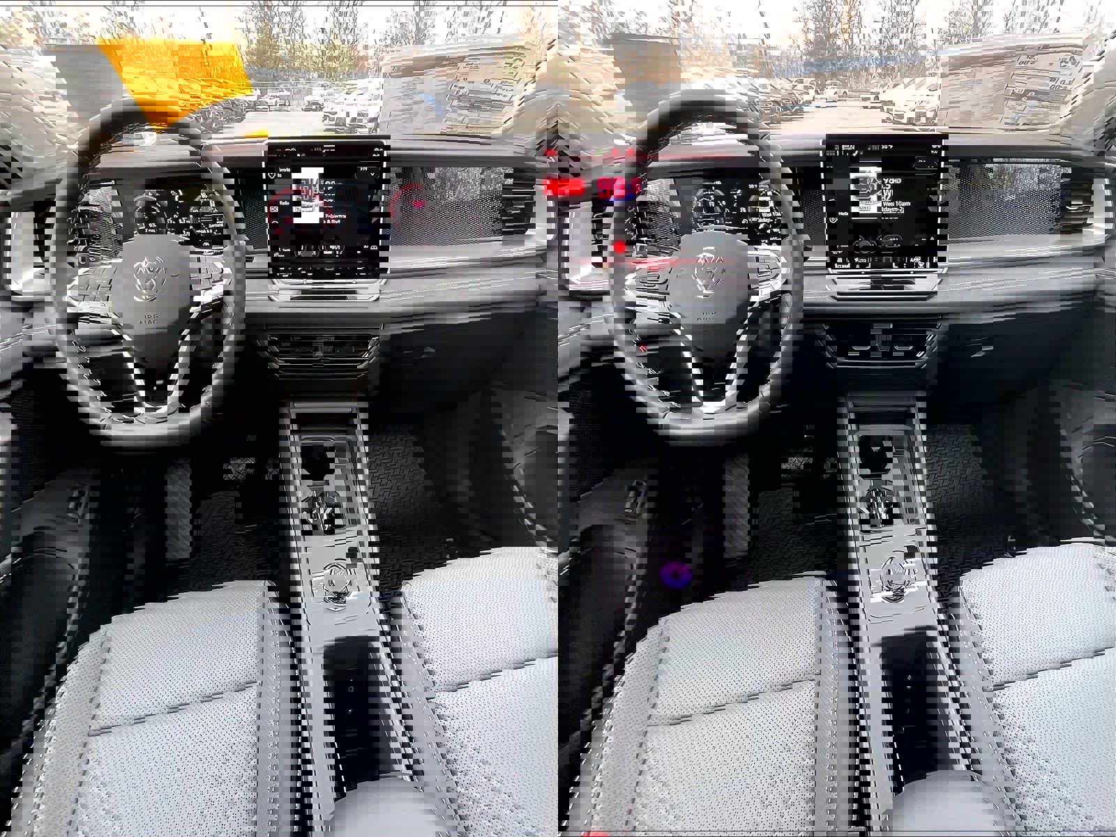 New 2026 Volkswagen Tiguan SE image 12