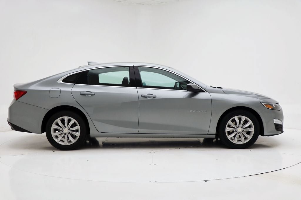 Used 2024 Chevrolet Malibu LT image 3
