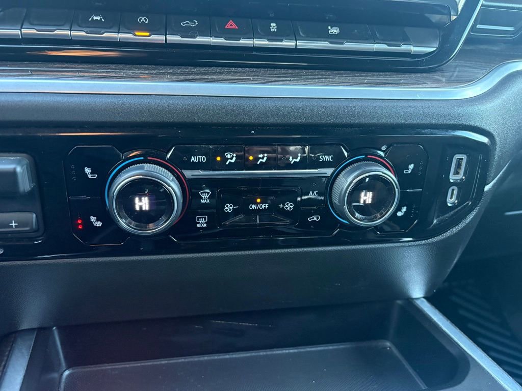 Used 2022 Chevrolet Silverado 1500 RST w/ Max Trailering Package image 8