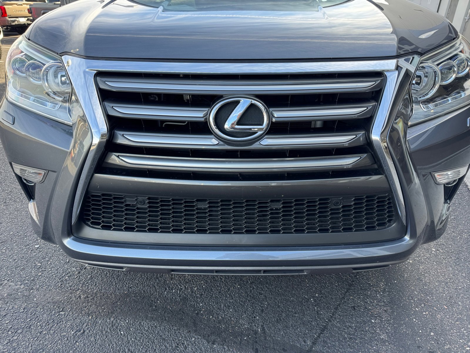Used 2015 Lexus GX 460 image 23