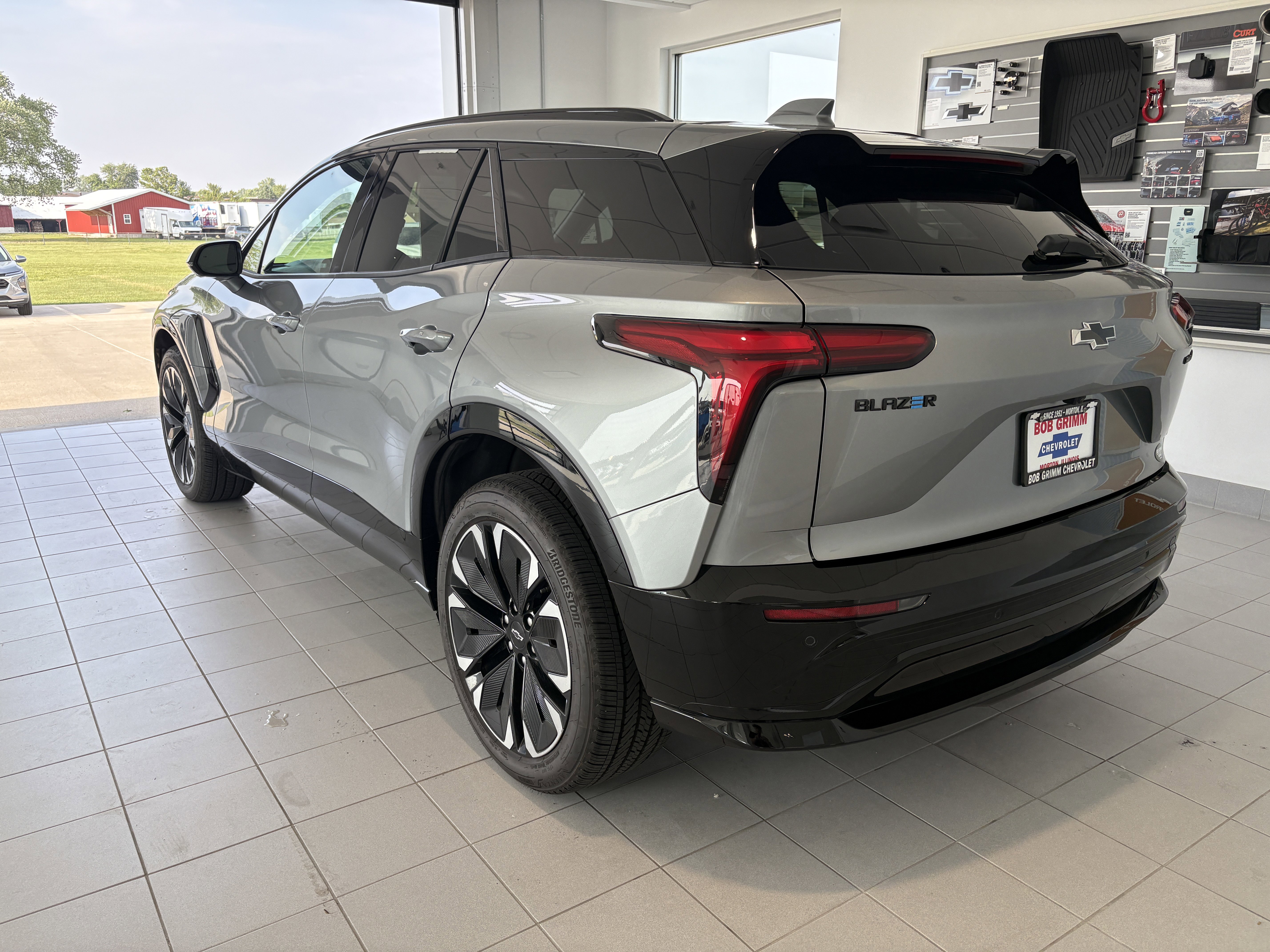 Used 2025 Chevrolet Blazer EV RS image 3