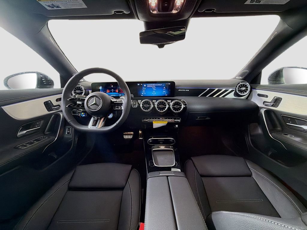 New 2026 Mercedes-Benz CLA 35 AMG 4MATIC image 9