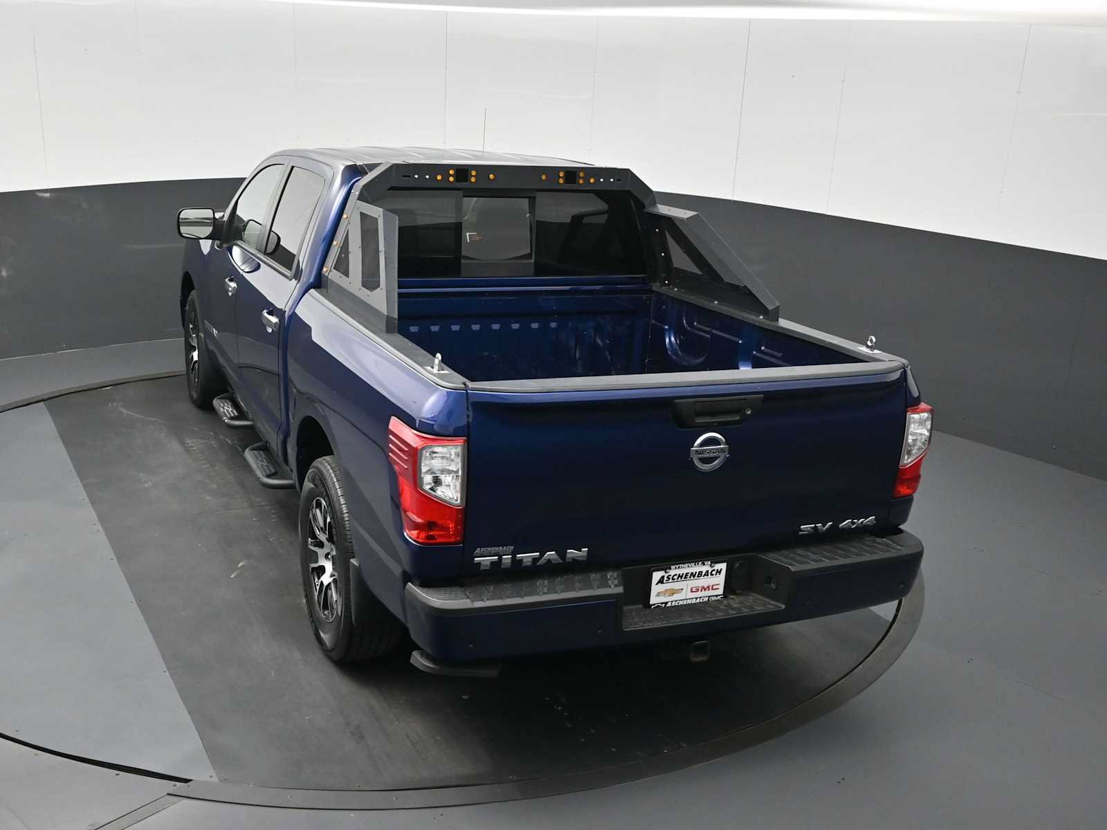 Used 2021 Nissan Titan SV w/ Accessory Utility Package AWD/4WD image 19