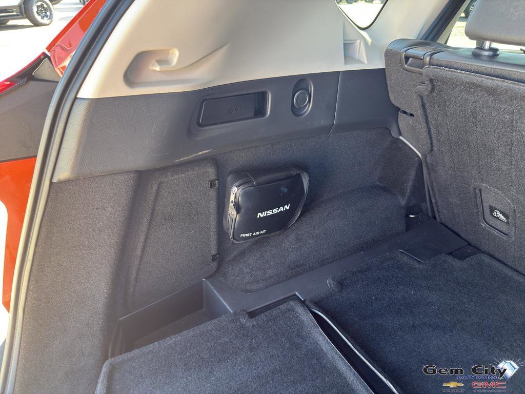 Used 2021 Nissan Rogue SL w/ Premium Package image 10