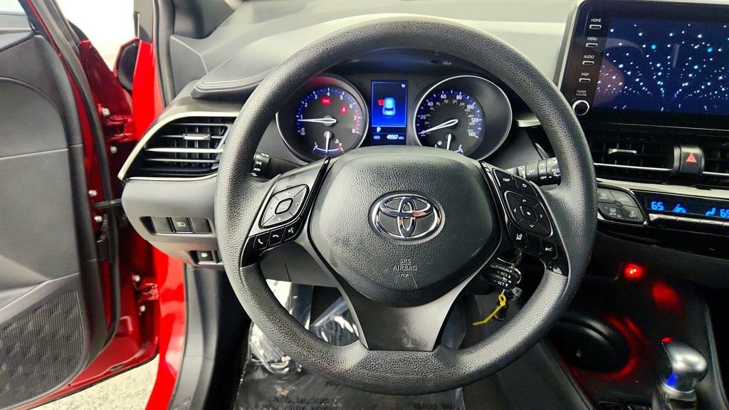 Used 2019 Toyota C-HR LE FWD image 13