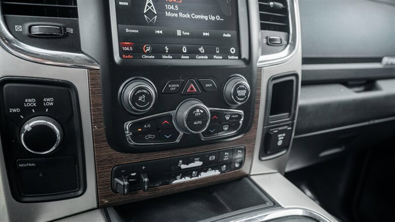 Used 2018 RAM 3500 Laramie w/ Cold Weather Group AWD/4WD image 32