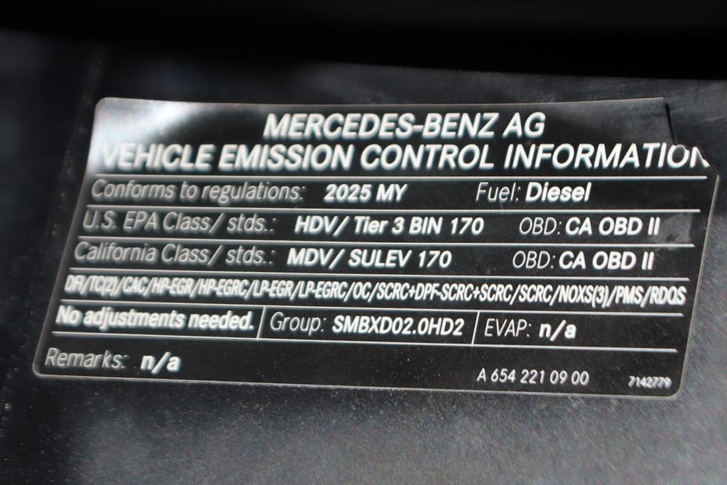 Used 2025 Mercedes-Benz Sprinter 2500 image 16