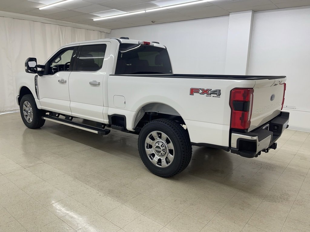 New 2026 Ford F250 Lariat image 3