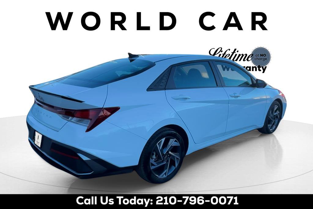 Certified 2025 Hyundai Elantra Sport image 3