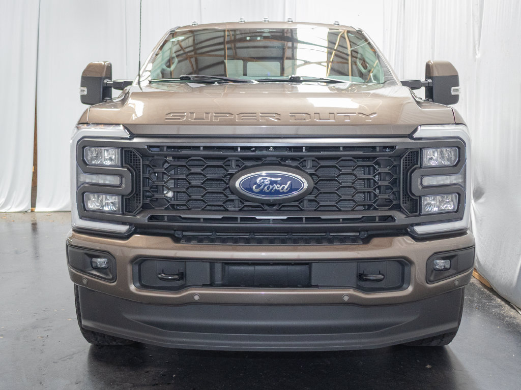 Used 2023 Ford F250 Lariat w/ Lariat Ultimate Package AWD/4WD image 2
