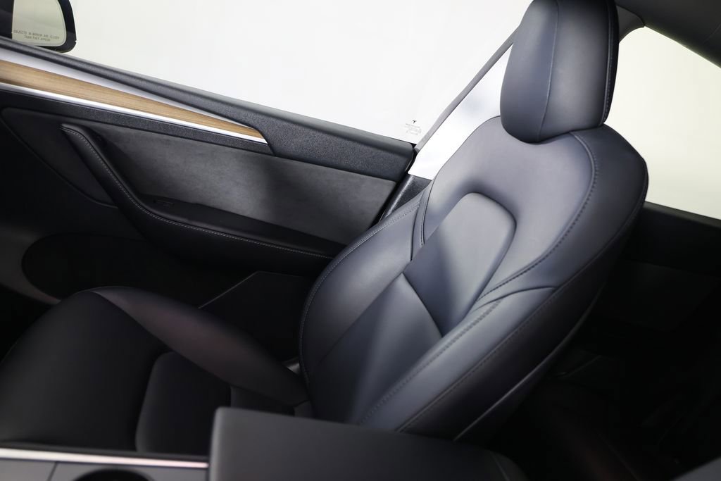 Used 2023 Tesla Model Y Performance AWD/4WD image 34