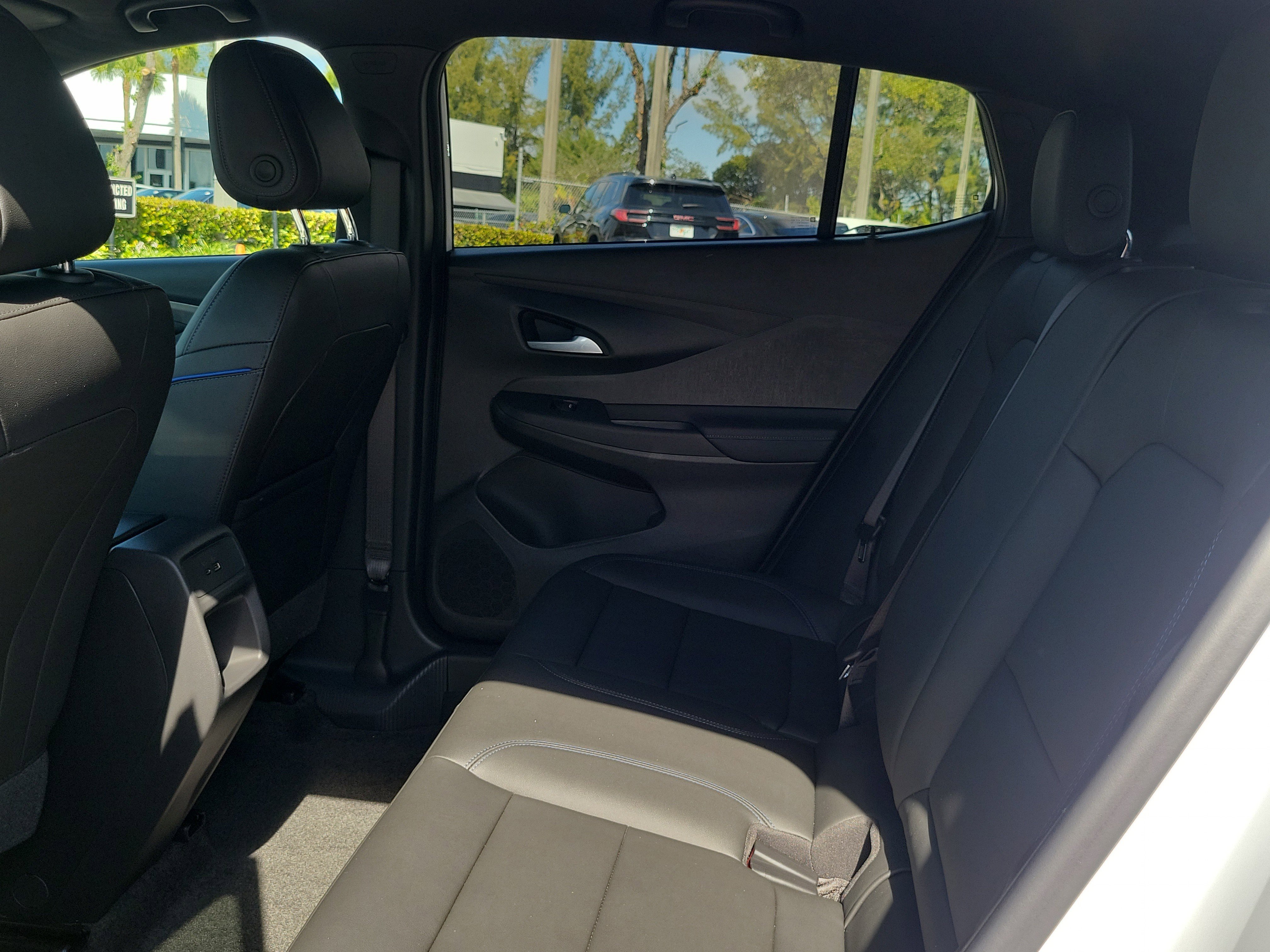 Used 2024 Buick Envista Sport Touring w/ Convenience II Package image 12