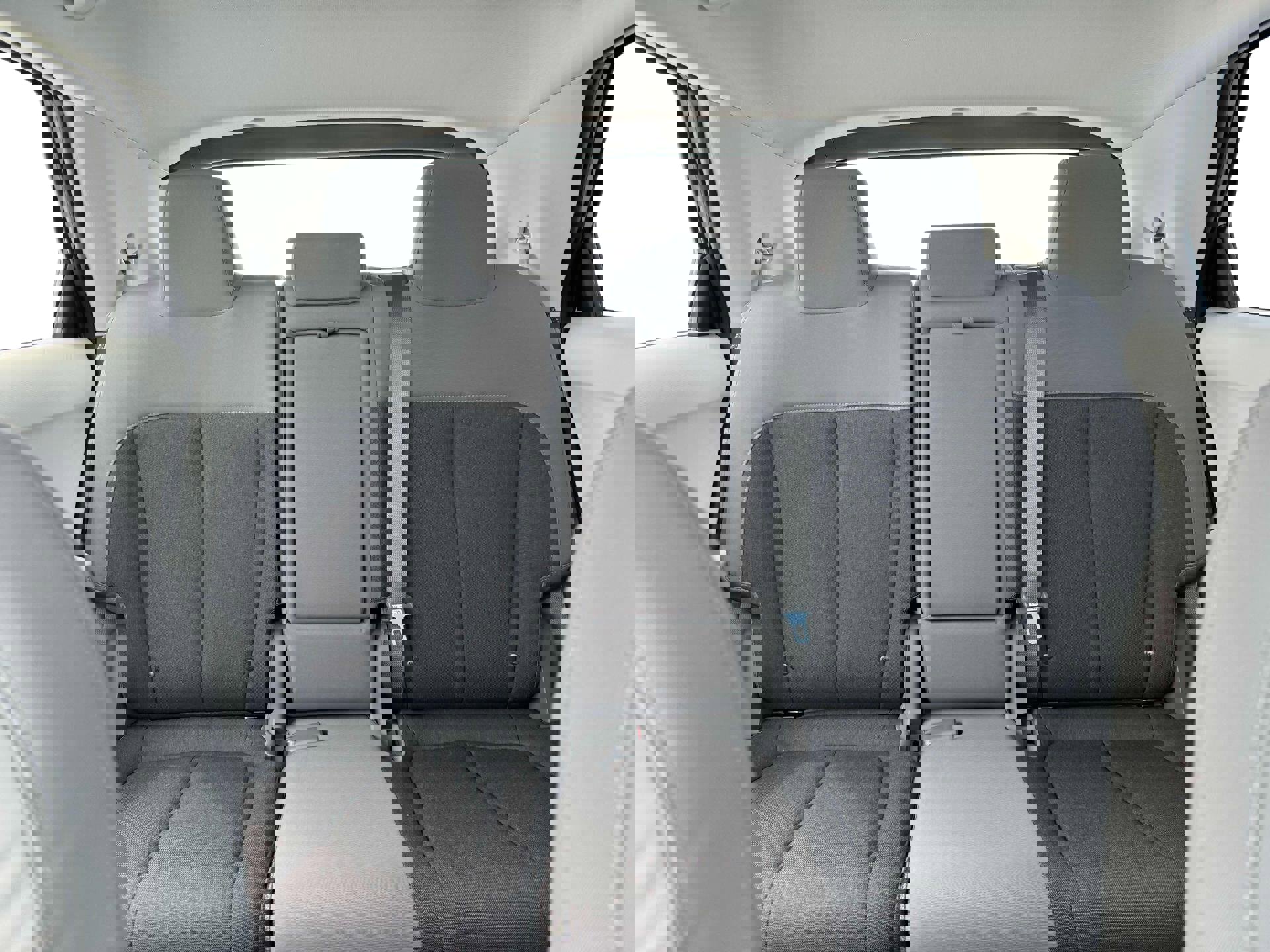 New 2025 Hyundai Ioniq 5 SE image 16