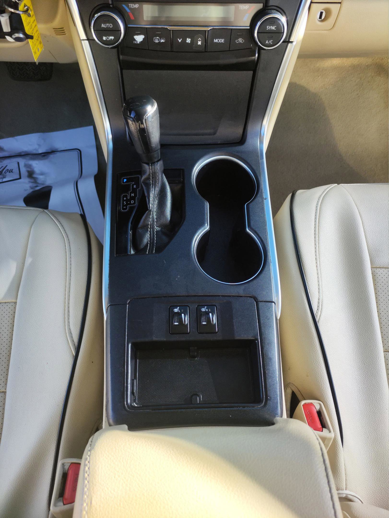 Used 2017 Toyota Camry XLE image 20