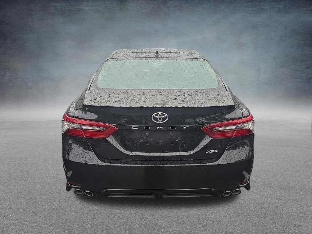 Used 2022 Toyota Camry XSE FWD image 8