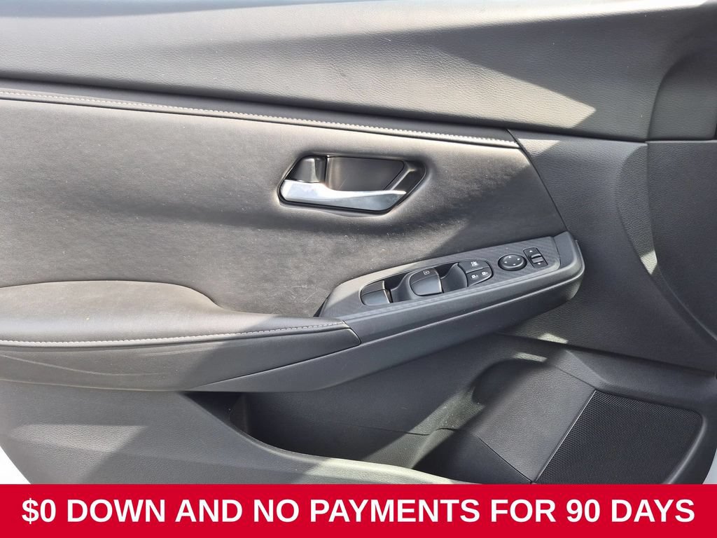 Used 2025 Nissan Sentra SV FWD image 11