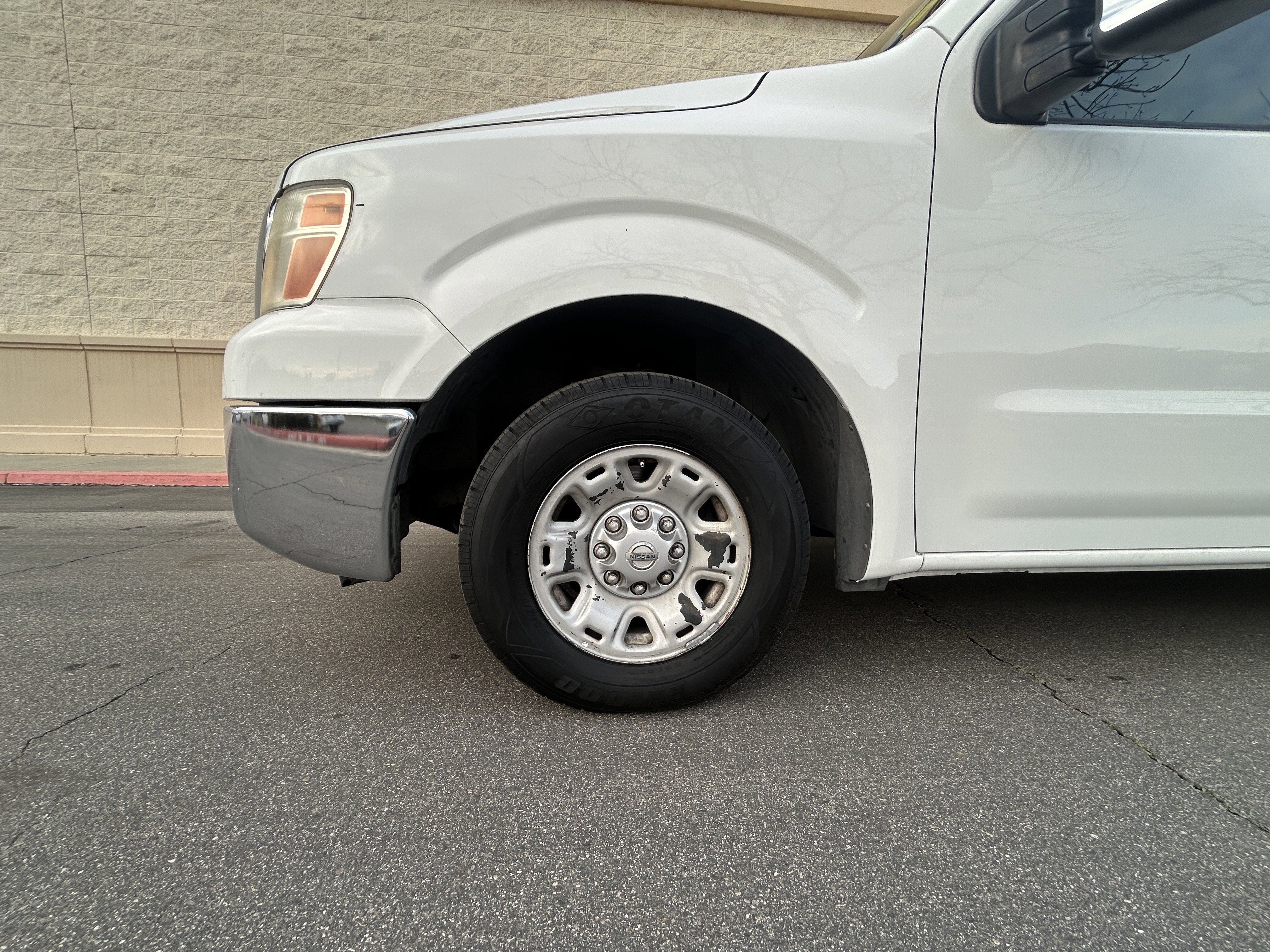 Used 2012 Nissan NV 2500 SV w/ Side Curtain Airbag Pkg image 16