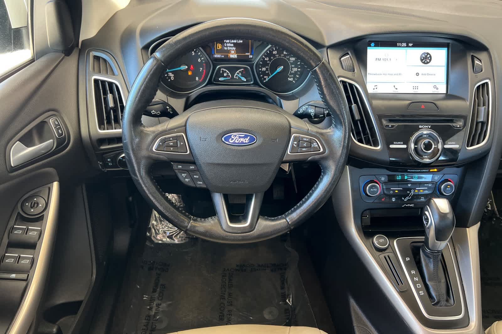 Used 2016 Ford Focus Titanium FWD image 14