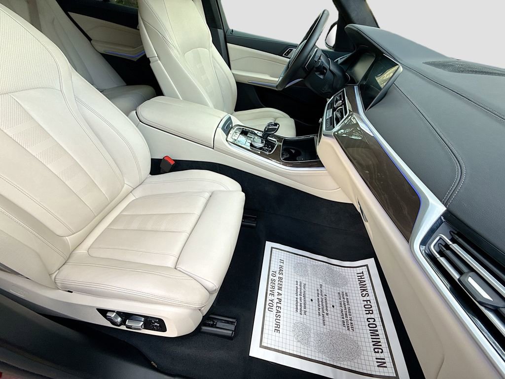 Used 2022 BMW X5 sDrive40i w/ M Sport Package image 15