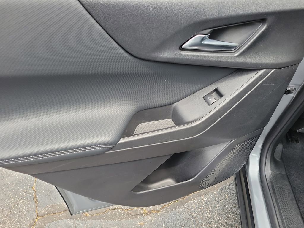 Certified 2025 Chevrolet Equinox LT FWD image 16