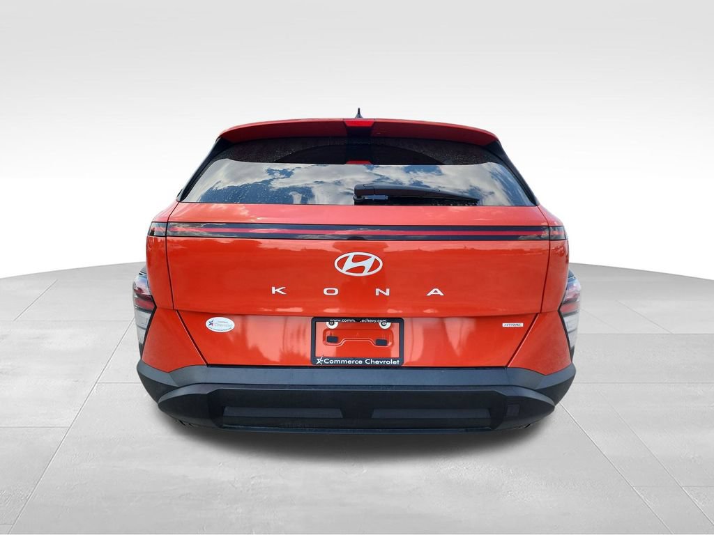 Used 2025 Hyundai Kona SEL AWD/4WD image 6