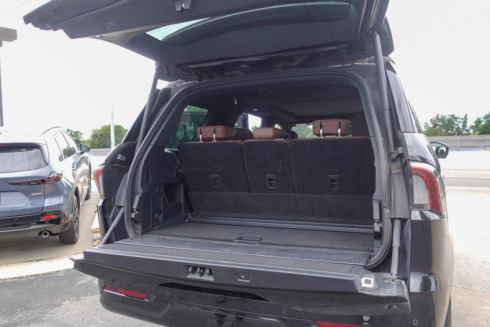 Used 2025 Lincoln Navigator Reserve image 34