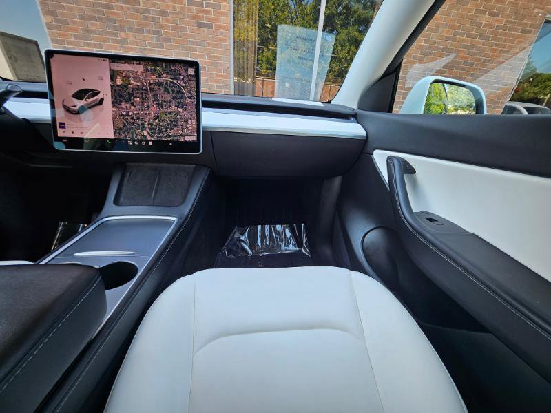 Used 2022 Tesla Model Y Long Range AWD/4WD image 56