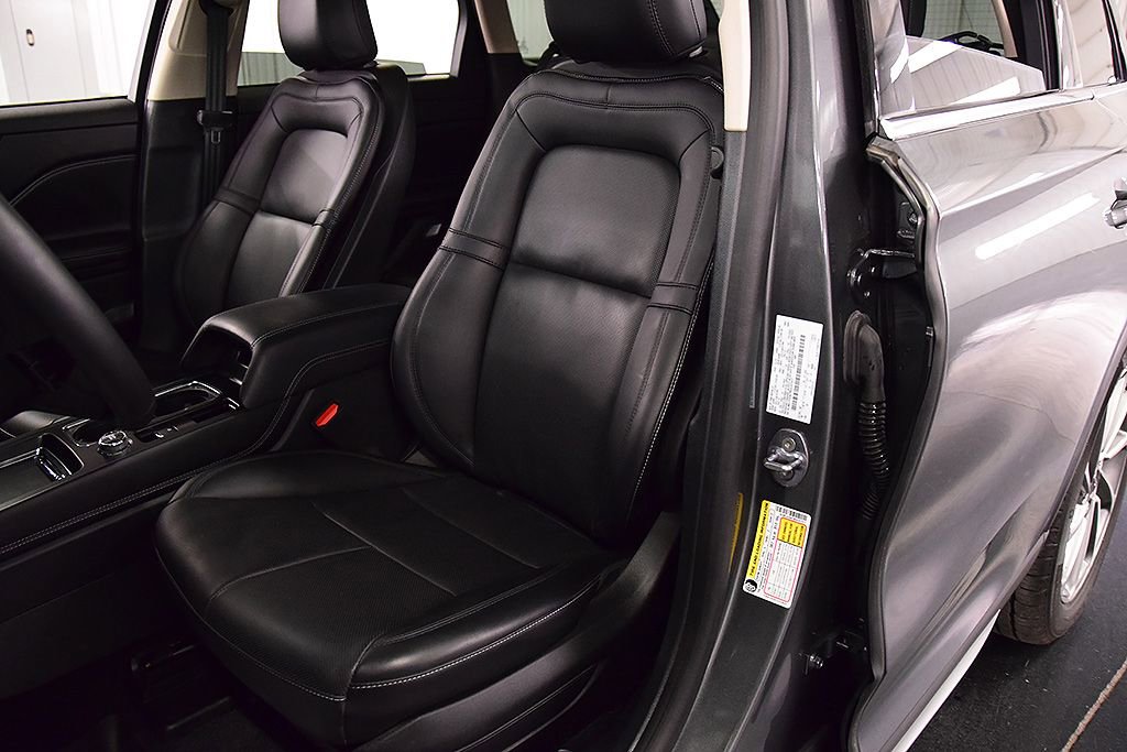 Used 2024 Lincoln Corsair AWD w/ Equipment Group 101A image 28