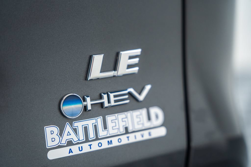 Certified 2025 Toyota RAV4 LE AWD/4WD image 10