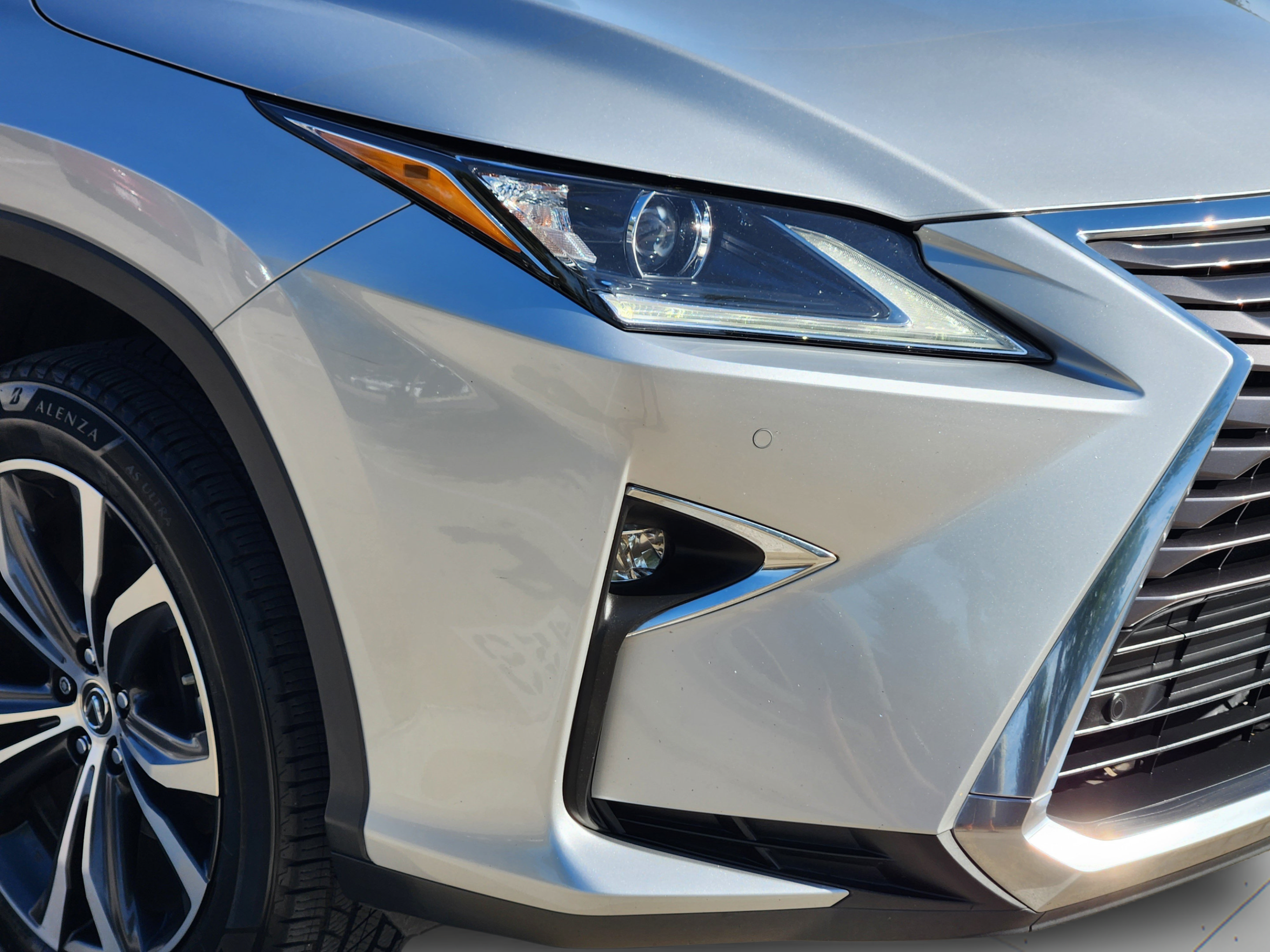 Used 2018 Lexus RX 450hL Premium w/ Premium Package AWD/4WD image 35
