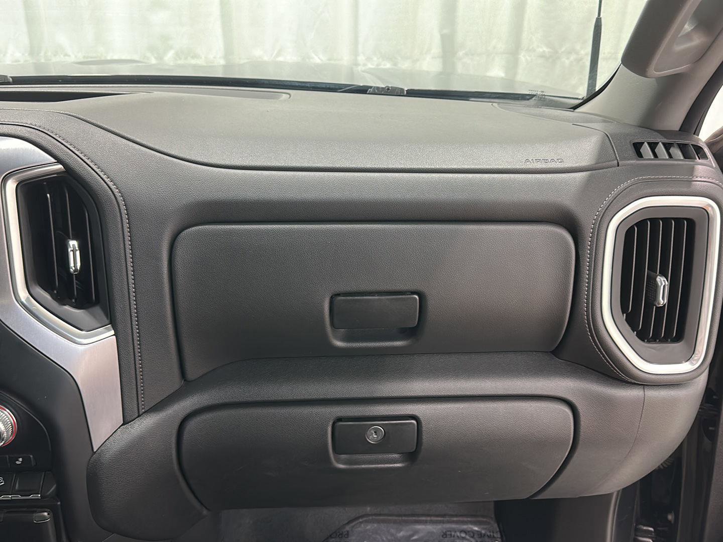 Used 2021 GMC Sierra 3500 SLT w/ SLT Premium Package image 27