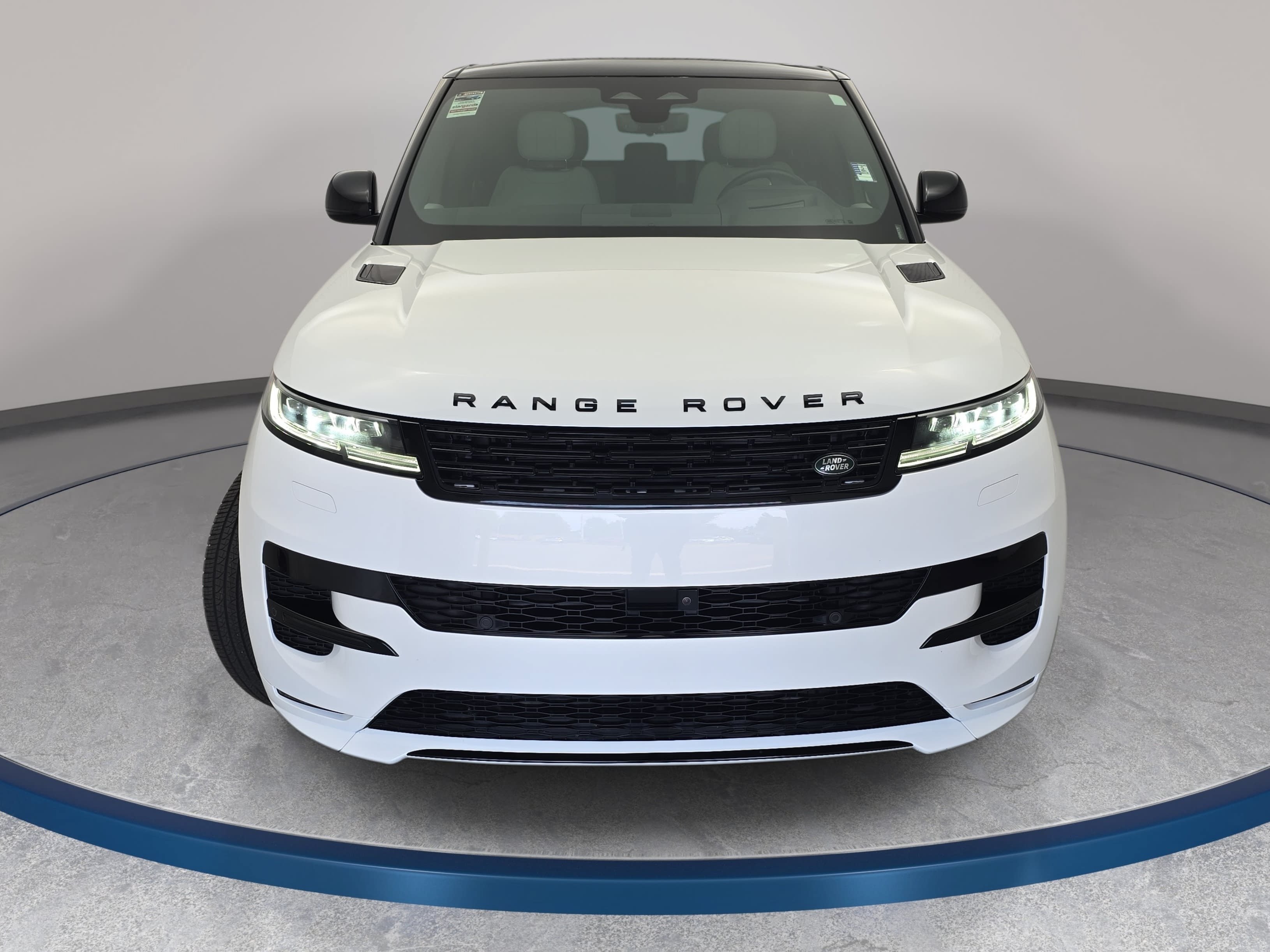 Certified 2024 Land Rover Range Rover Sport Dynamic SE AWD/4WD image 2