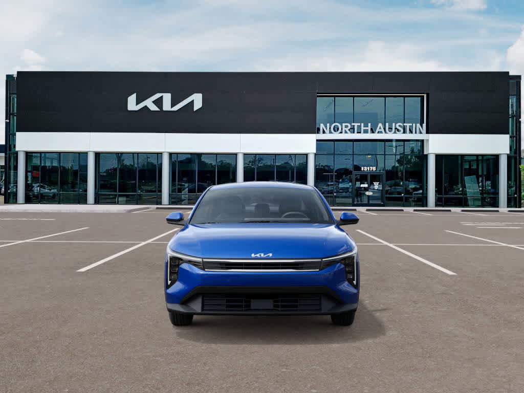 New 2025 Kia K4 LXS image 2