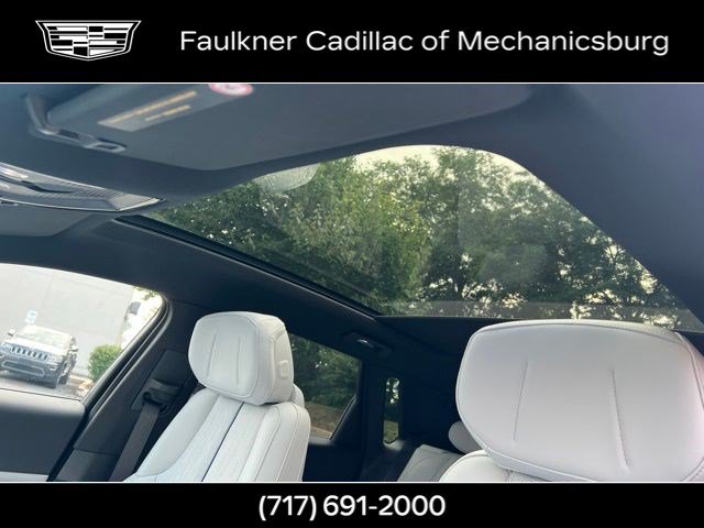 Used 2024 Cadillac Lyriq Luxury w/ LPO, Floor Liner Package AWD/4WD image 20