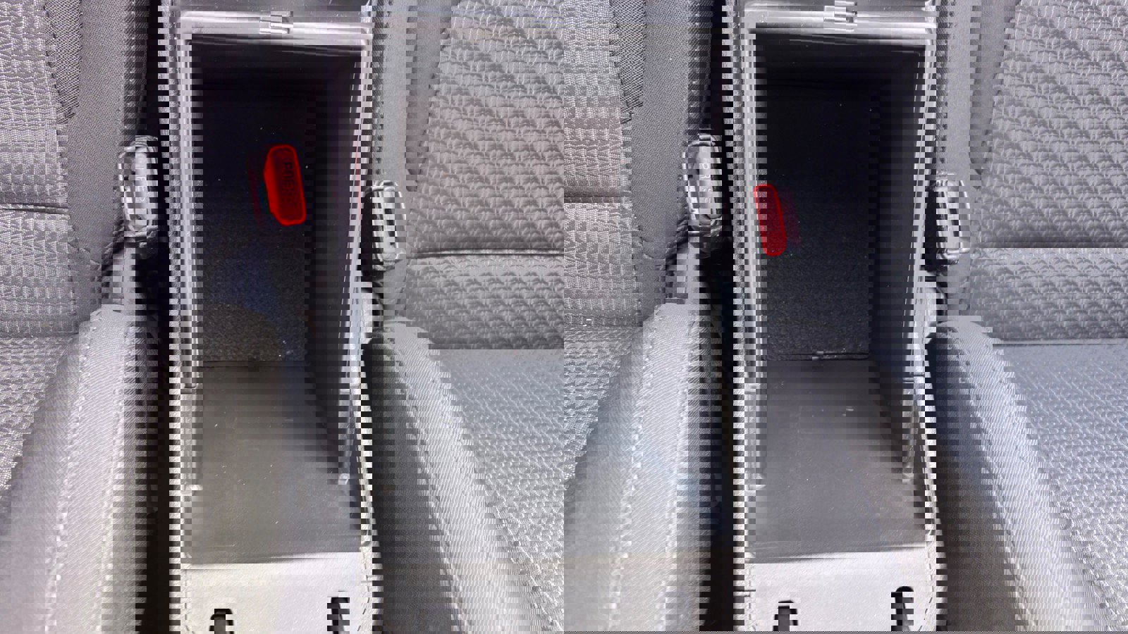 Used 2023 Kia Sportage LX image 41