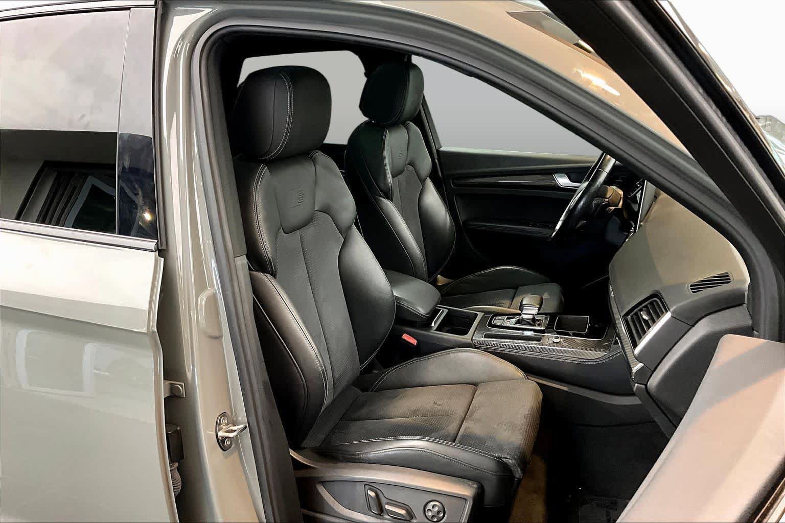 Used 2022 Audi SQ5 Premium Plus w/ Premium Plus Package AWD/4WD image 9