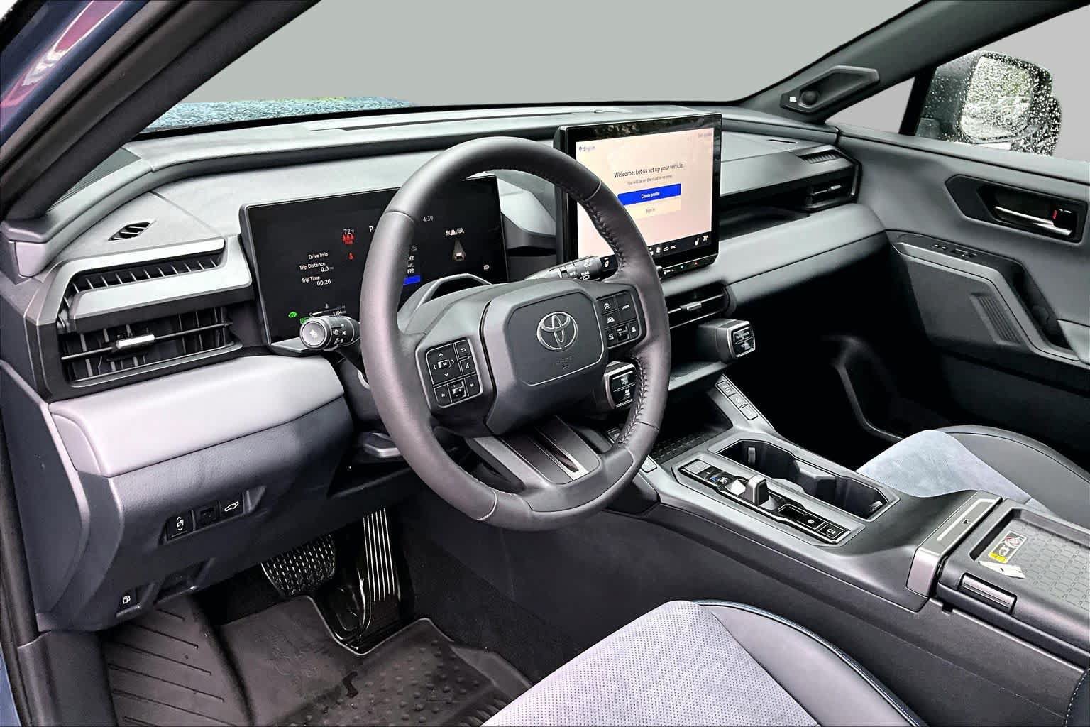 Used 2026 Toyota RAV4 XSE w/ Panoramic Sun Roof Package AWD/4WD image 17