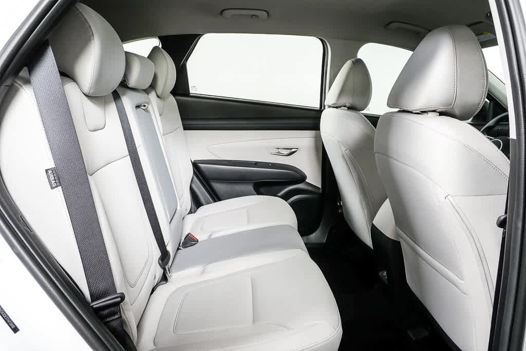 New 2026 Hyundai Tucson SE image 21