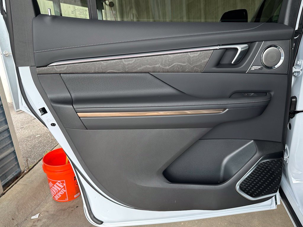 New 2026 Buick Enclave Avenir w/ Super Cruise Package FWD image 27