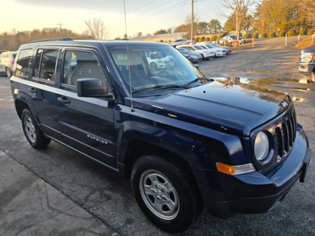 Used 2014 Jeep Patriot Sport AWD/4WD image 3