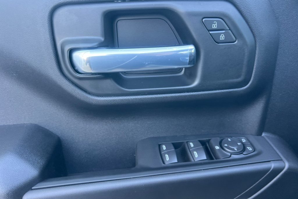 New 2026 Chevrolet Silverado 1500 Custom Trail Boss AWD/4WD image 8
