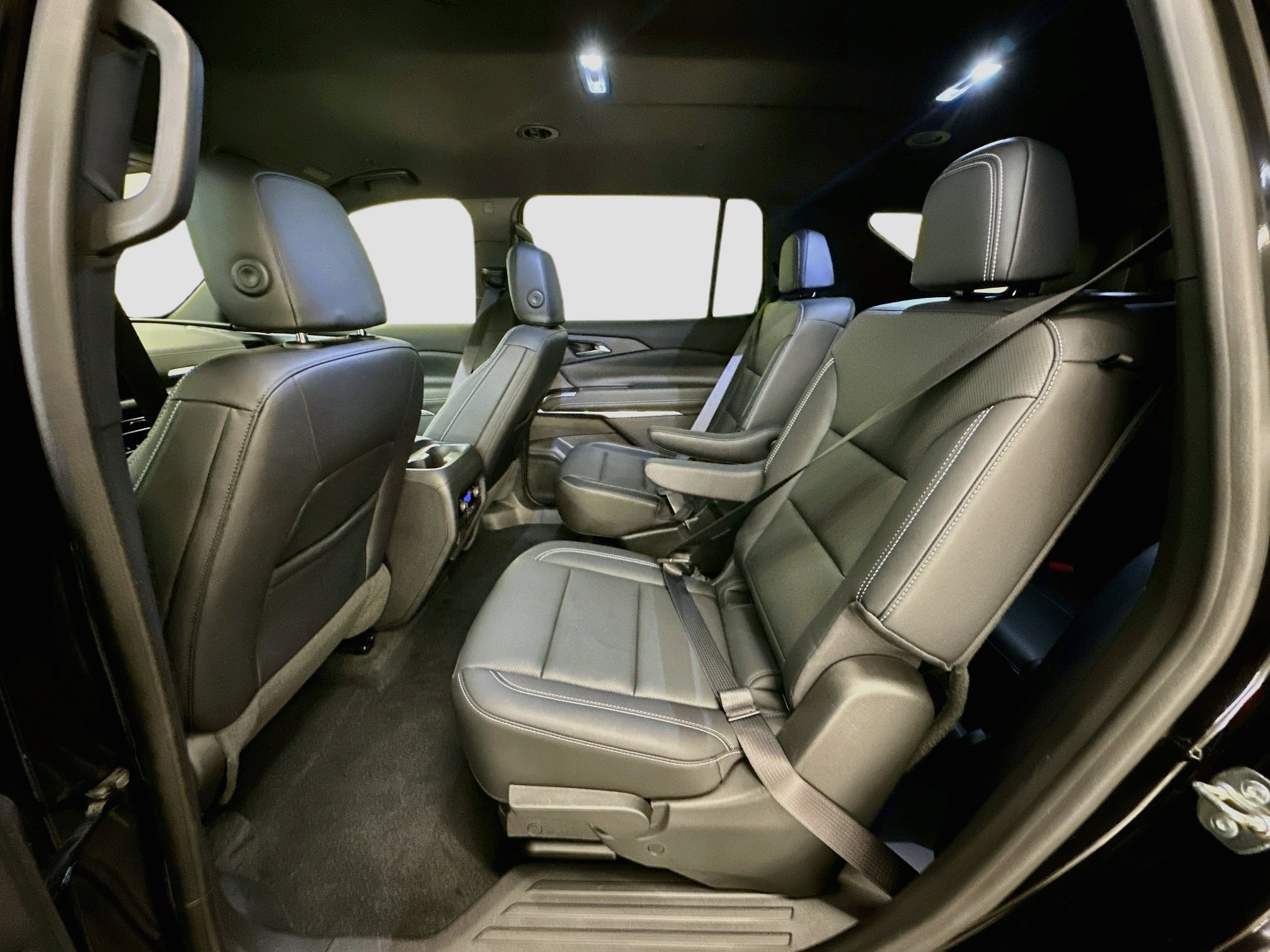 Used 2024 Chevrolet Traverse LT AWD/4WD image 29