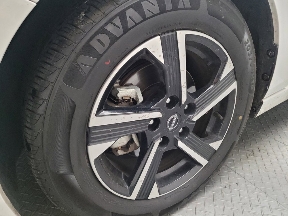 Used 2024 Nissan Sentra SV image 31